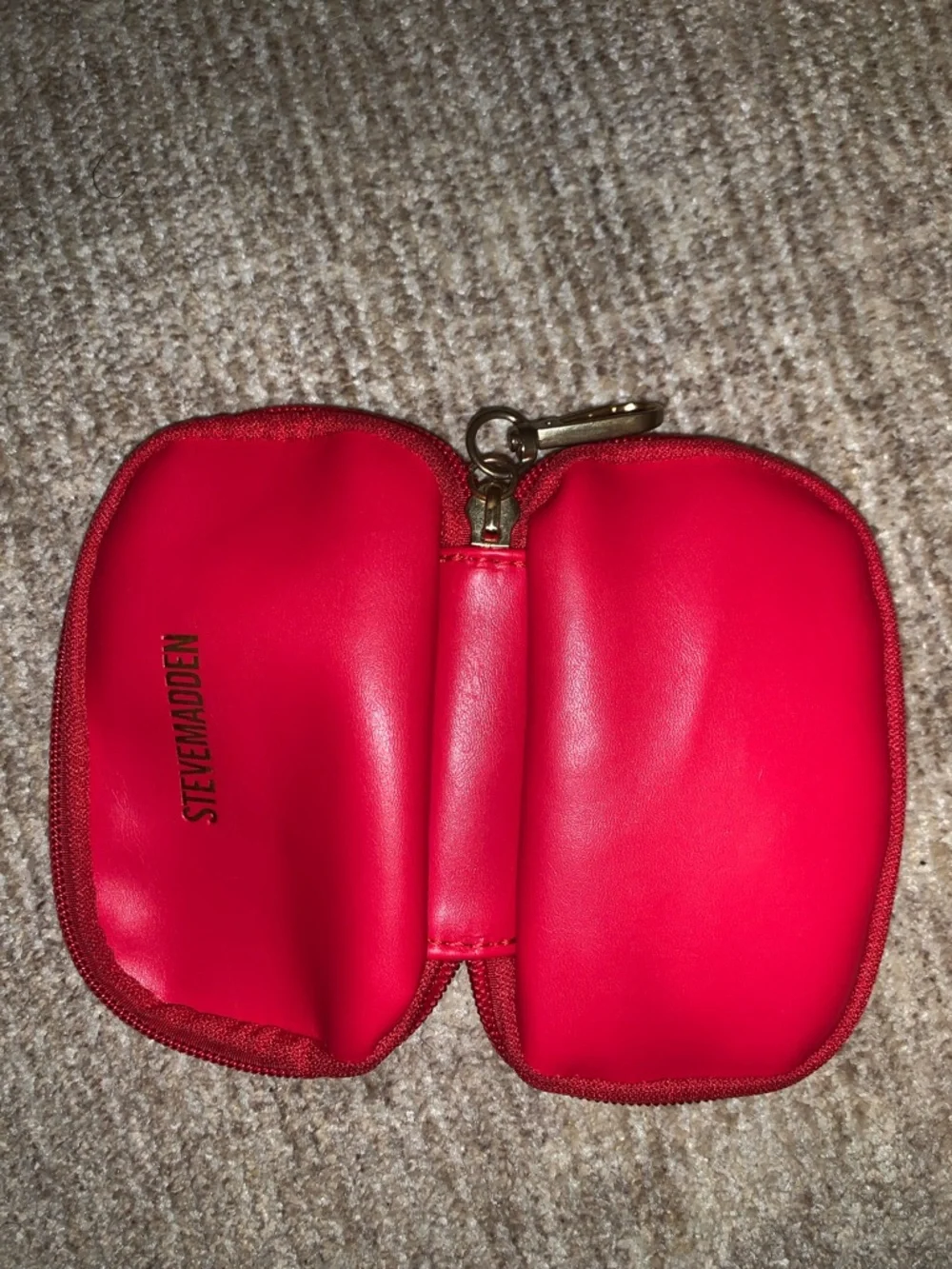 Steve Madden Red Key Pouch Accessory - Picture 8 of 8